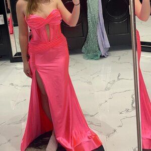 Sherri Hill Women's Pink Dress